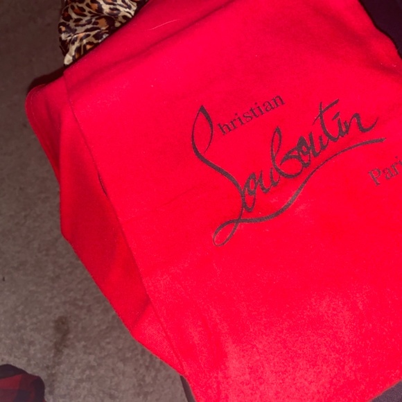 Christian Louboutin So Kate - Picture 5 of 8